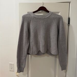 Wilfred Aritzia Heather Gray Crew Neck Cropped Sweater